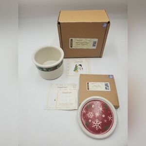 Longaberger Pottery Holiday pint crock with lid